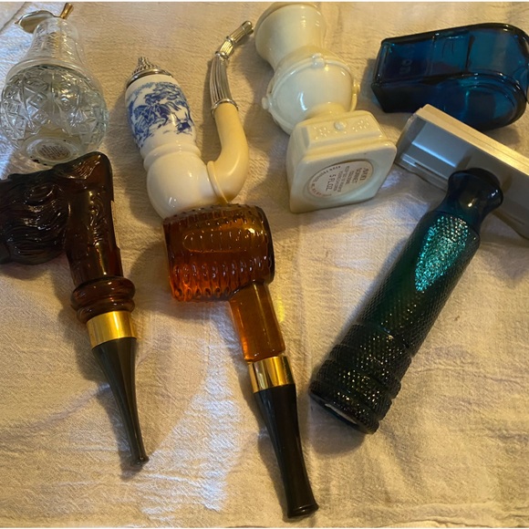 Avon collection - Picture 1 of 3